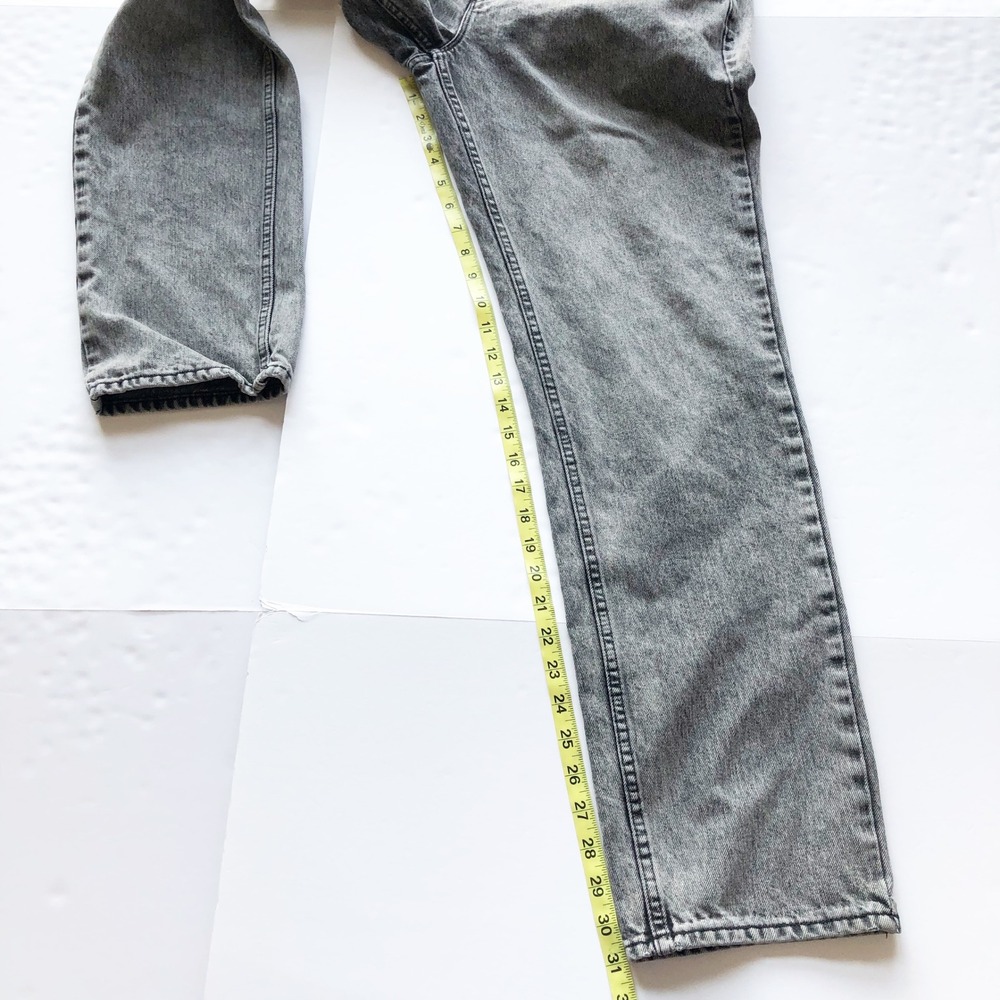 Good American Straight Leg Jeans in Washed Gray - Picture 9 of 9